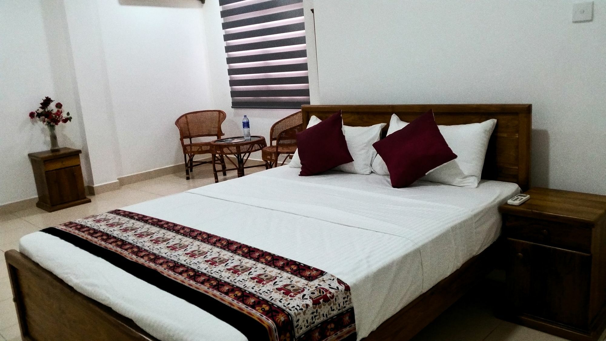 Ocean Pebbles Apartment Dehiwala-Mount Lavinia Exterior photo